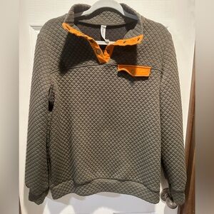 Women’s Quilted Sweater with Yellow/Orange Accents